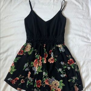 Chic Black Floral Mini Romber